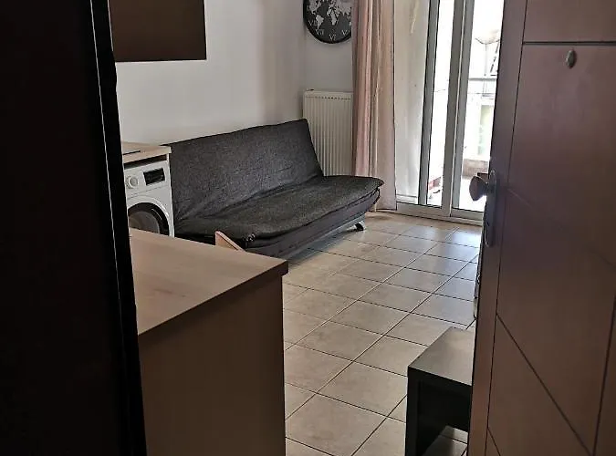 Kavafi 7 Center , Free Parking